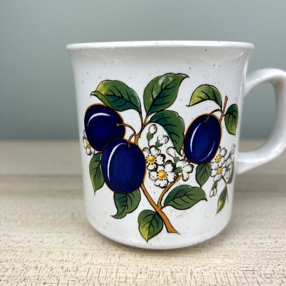 Vintage Mug Tea Coffee Floral Plum Fruit Design Made in Japan Ceramic Home Cup - Picture 9 of 10